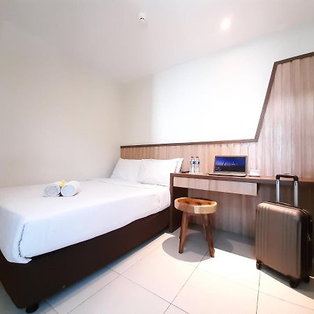 Hotel Pantes Kota Lama Semarang Buitenkant foto