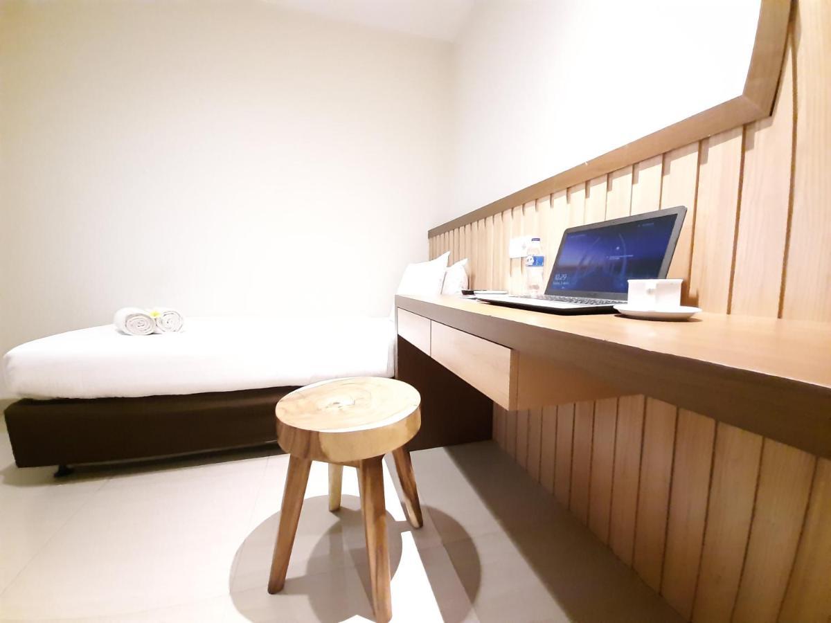 Hotel Pantes Kota Lama Semarang Buitenkant foto