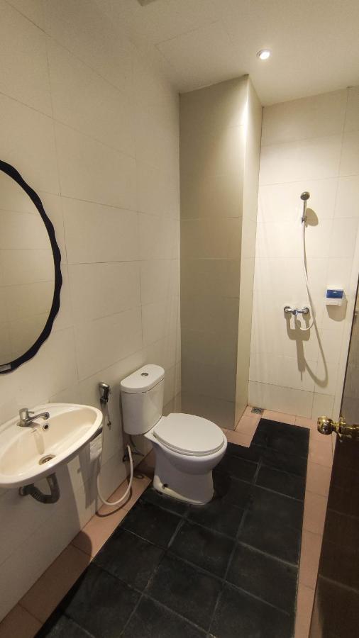 Hotel Pantes Kota Lama Semarang Buitenkant foto